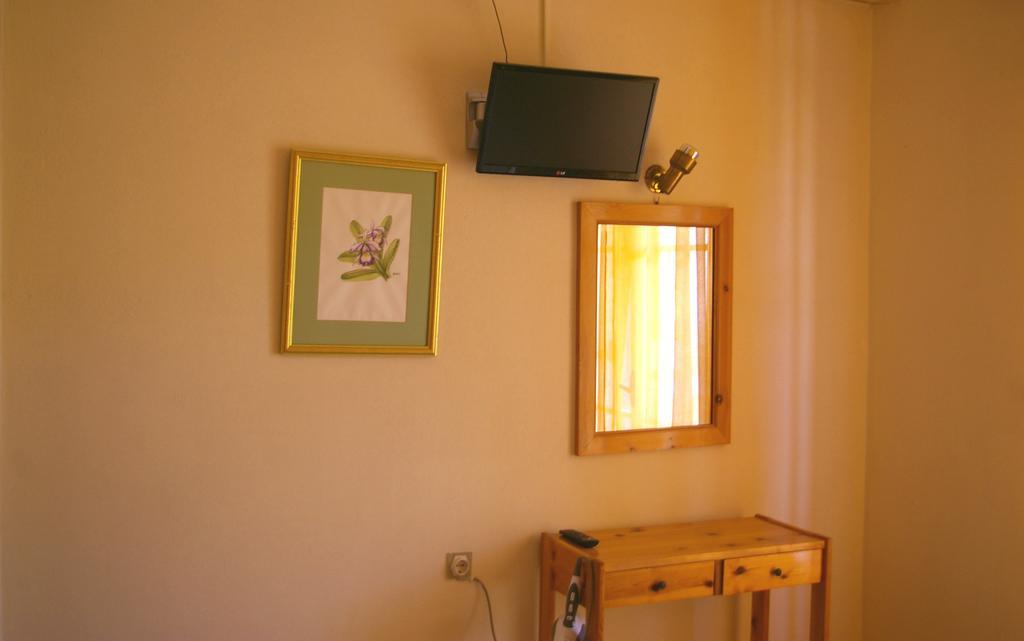 Aparthotel Angeliki Vitaládes Exterior foto