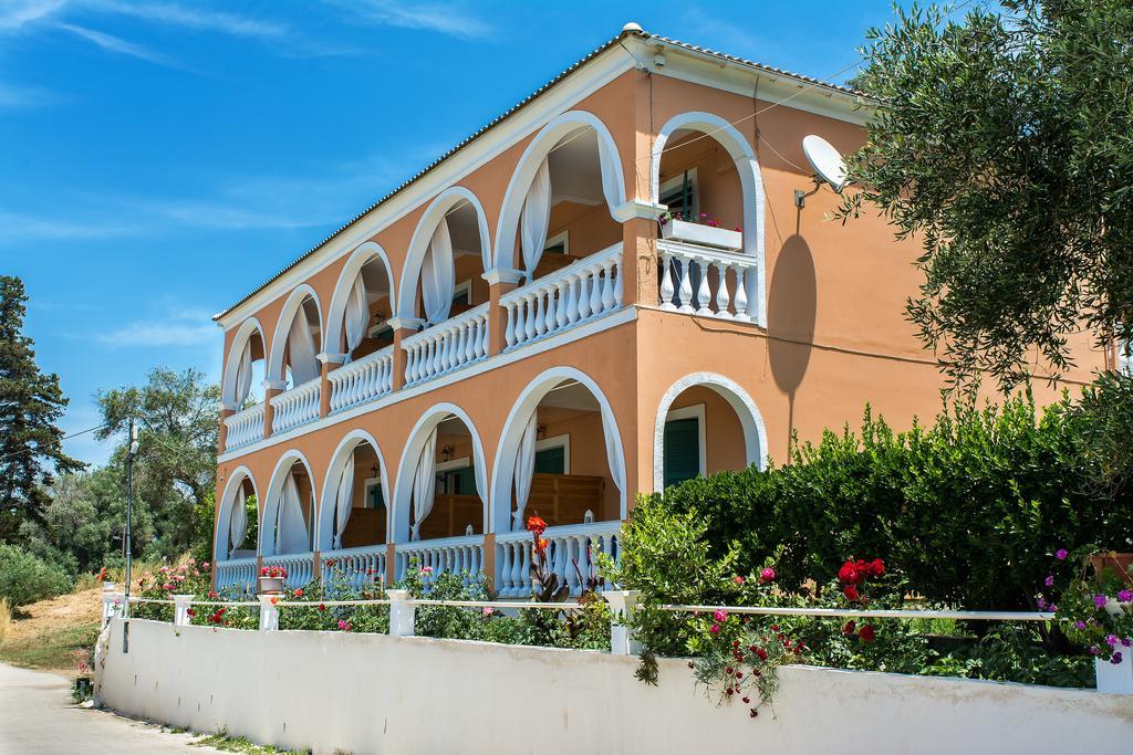 Aparthotel Angeliki Vitaládes Exterior foto