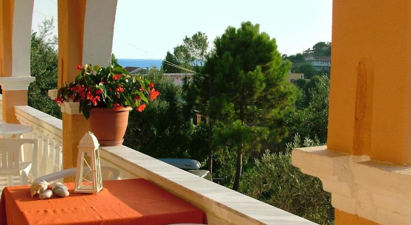Aparthotel Angeliki Vitaládes Exterior foto